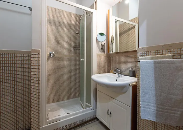 4 Fontane 156 Luxury Apartment *
